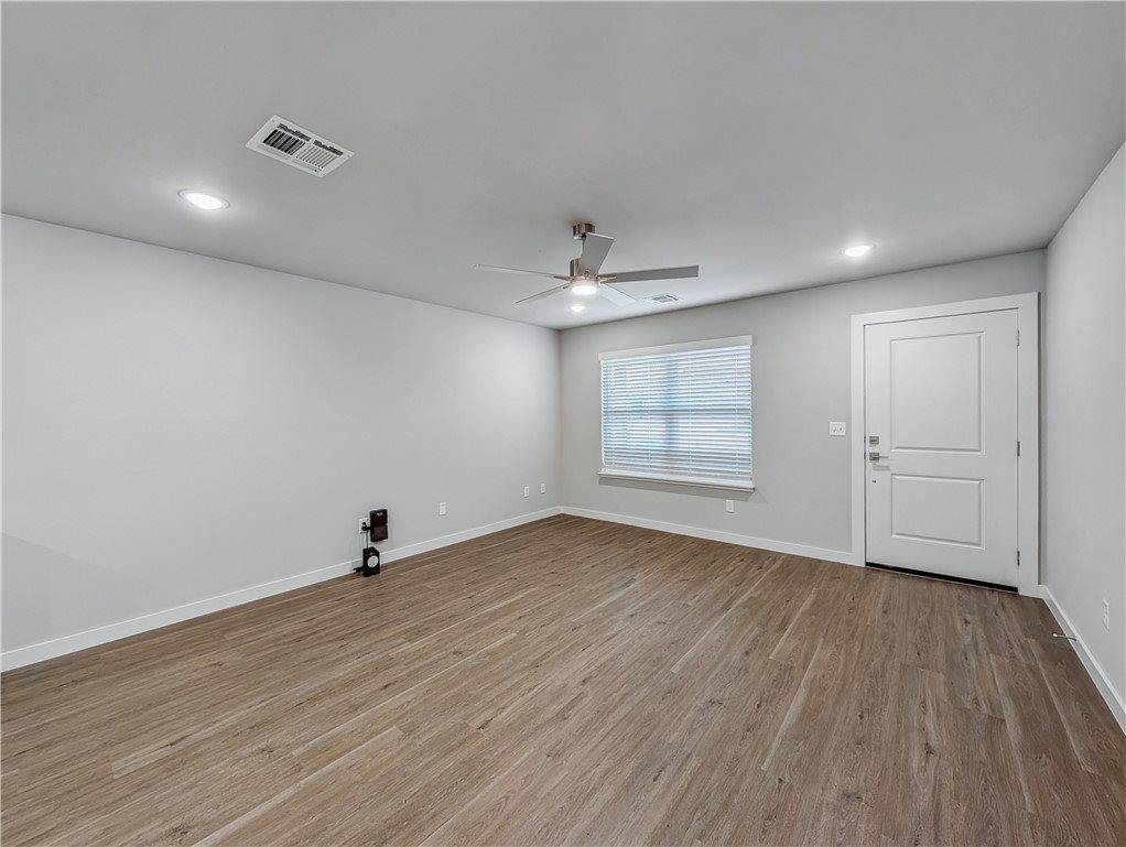 6402 NW Kathleen Street, Bentonville, AR 72713