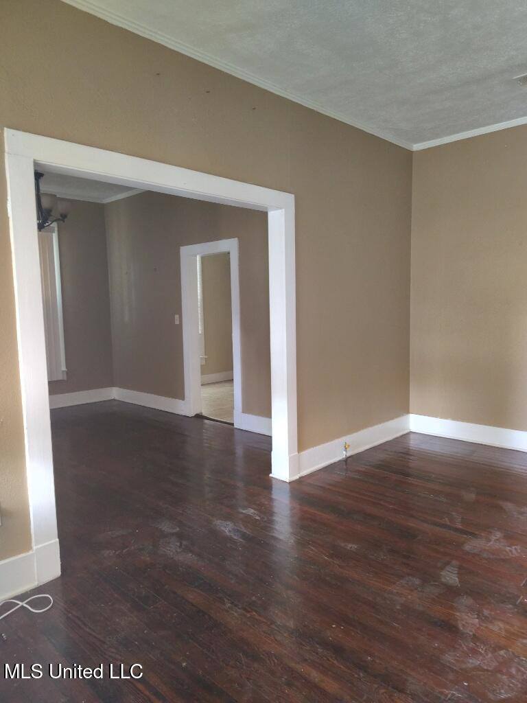 221 East Center Street, Canton, MS 39046