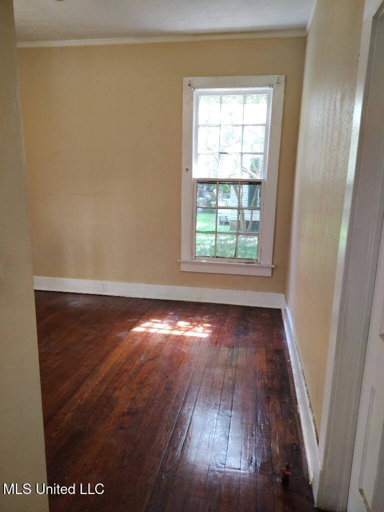 221 East Center Street, Canton, MS 39046