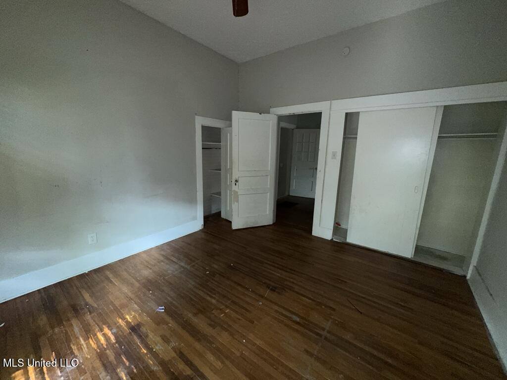 217 East Center Street, Canton, MS 39046