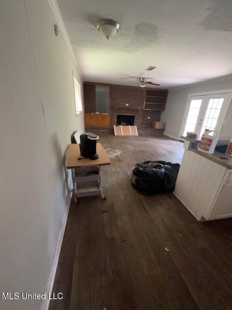 351 Elms Court Circle, Jackson, MS 39204