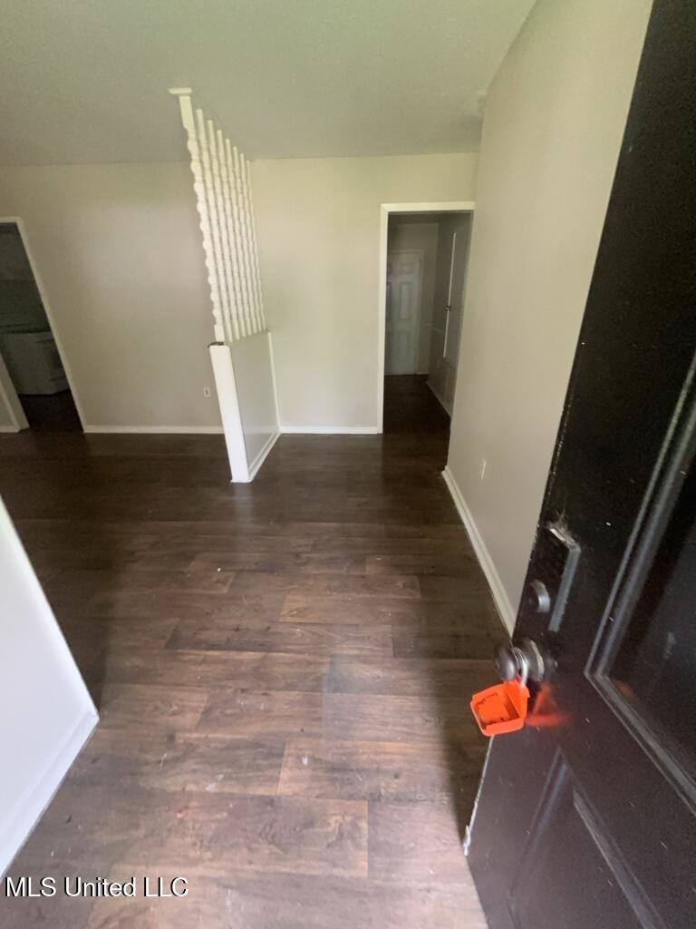 3257 Woodview Drive, Jackson, MS 39212