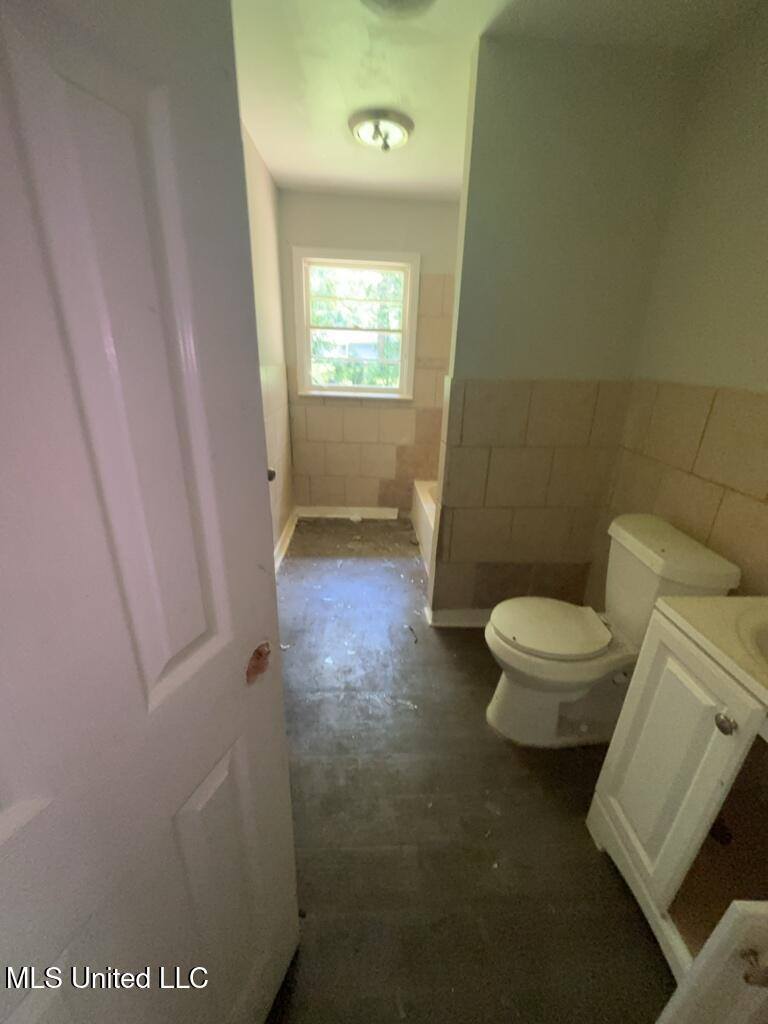 1043 Deryll Street, Jackson, MS 39212