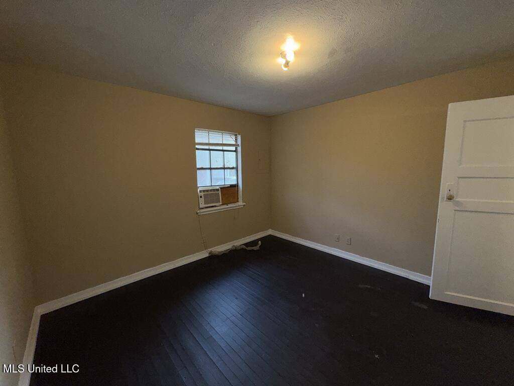 2704 Shannon Street, Jackson, MS 39212