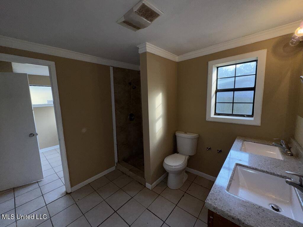 2704 Shannon Street, Jackson, MS 39212