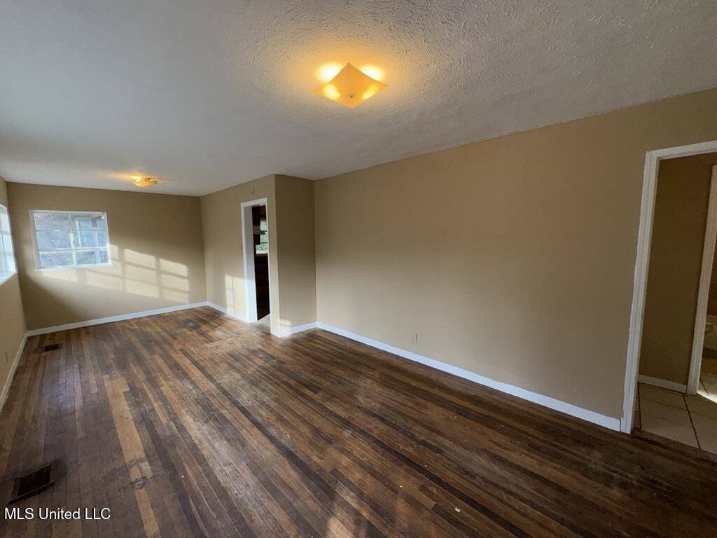 2704 Shannon Street, Jackson, MS 39212