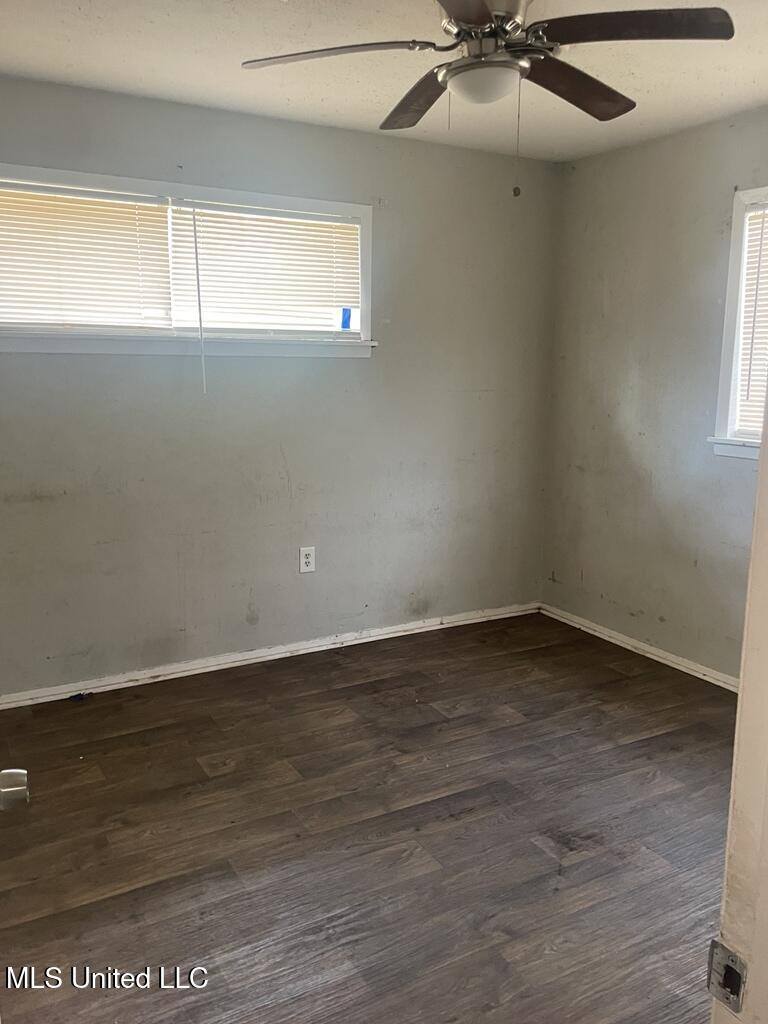 3310 Oakview Drive, Jackson, MS 39212