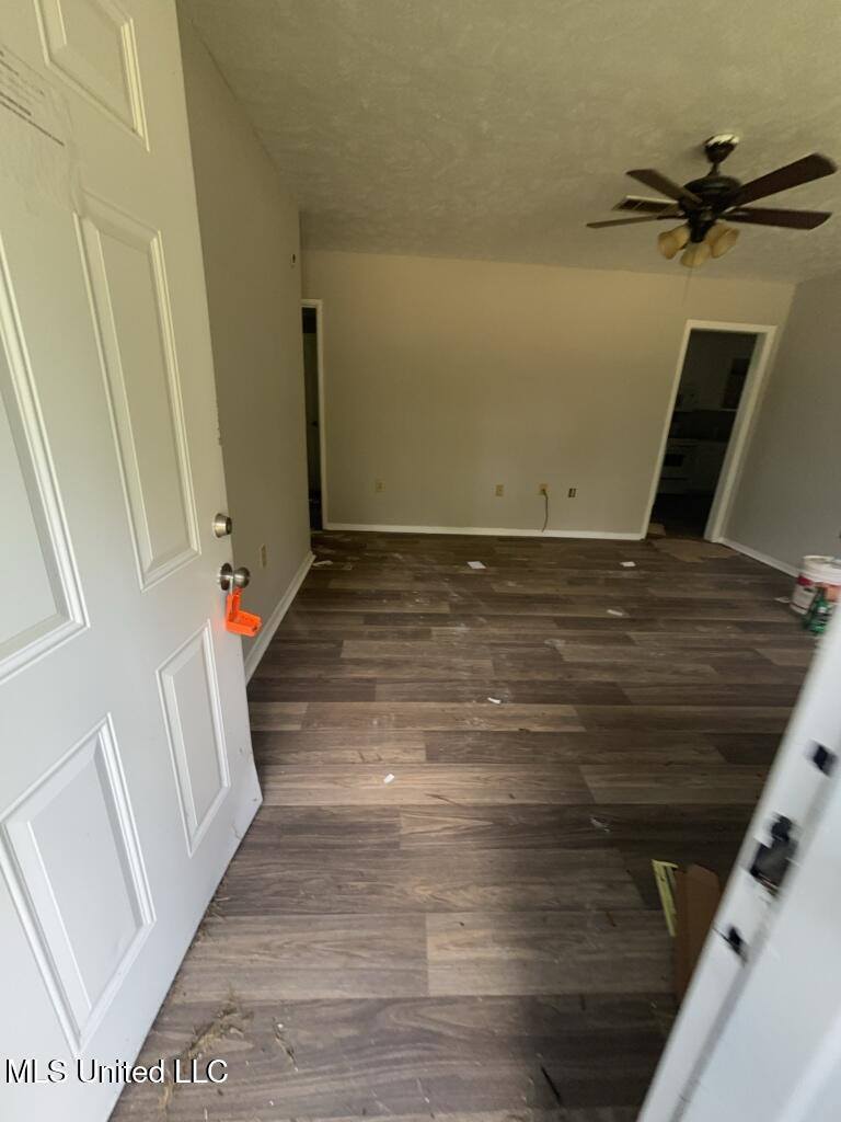 3323 Longwood Drive, Jackson, MS 39212