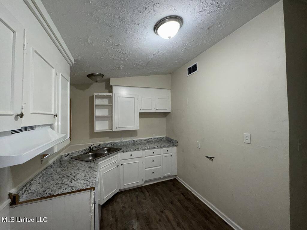 3320 Ridgeland Drive, Jackson, MS 39212