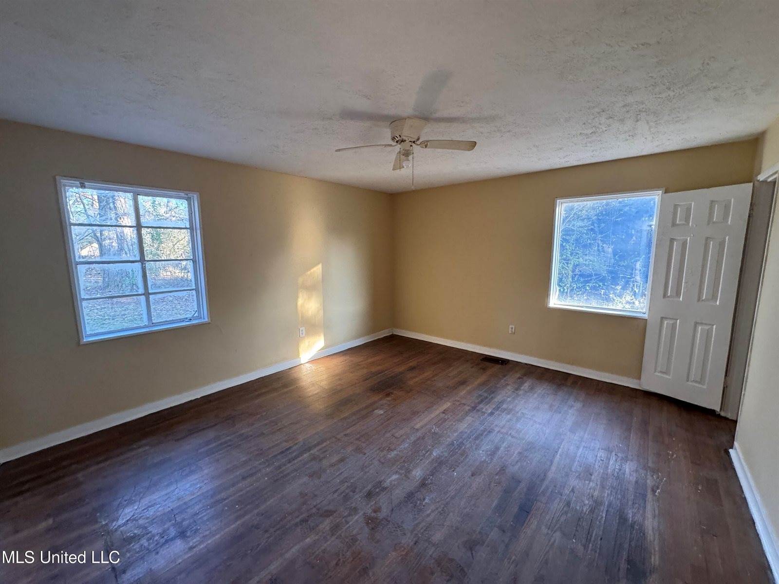 2862 Oak Forest Drive, Jackson, MS 39212