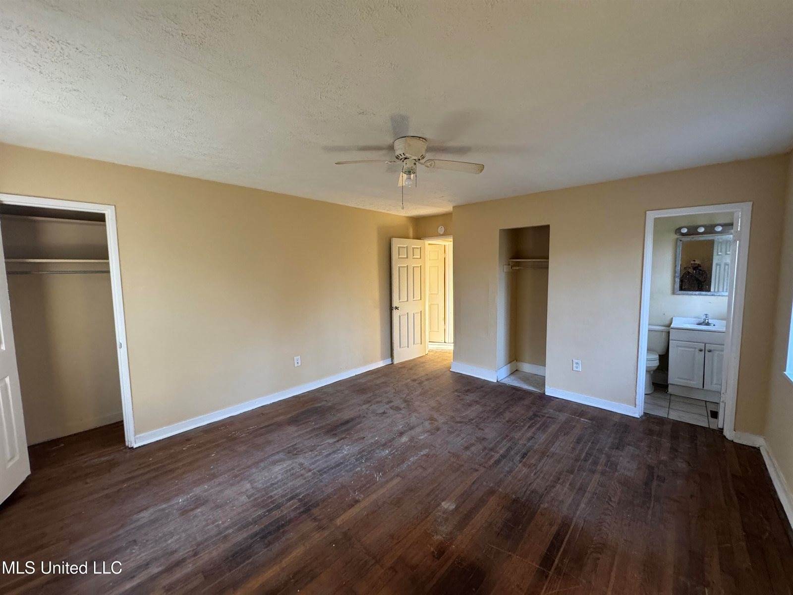 2862 Oak Forest Drive, Jackson, MS 39212