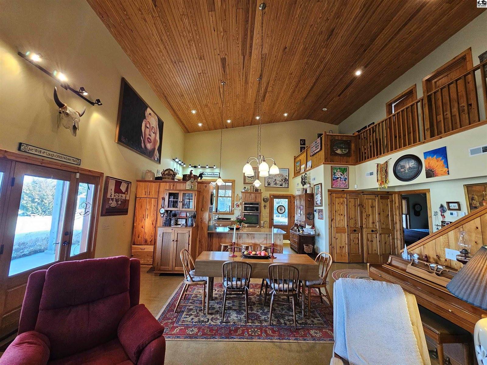 2887 Palomino Trl, Lindsborg, KS 67456