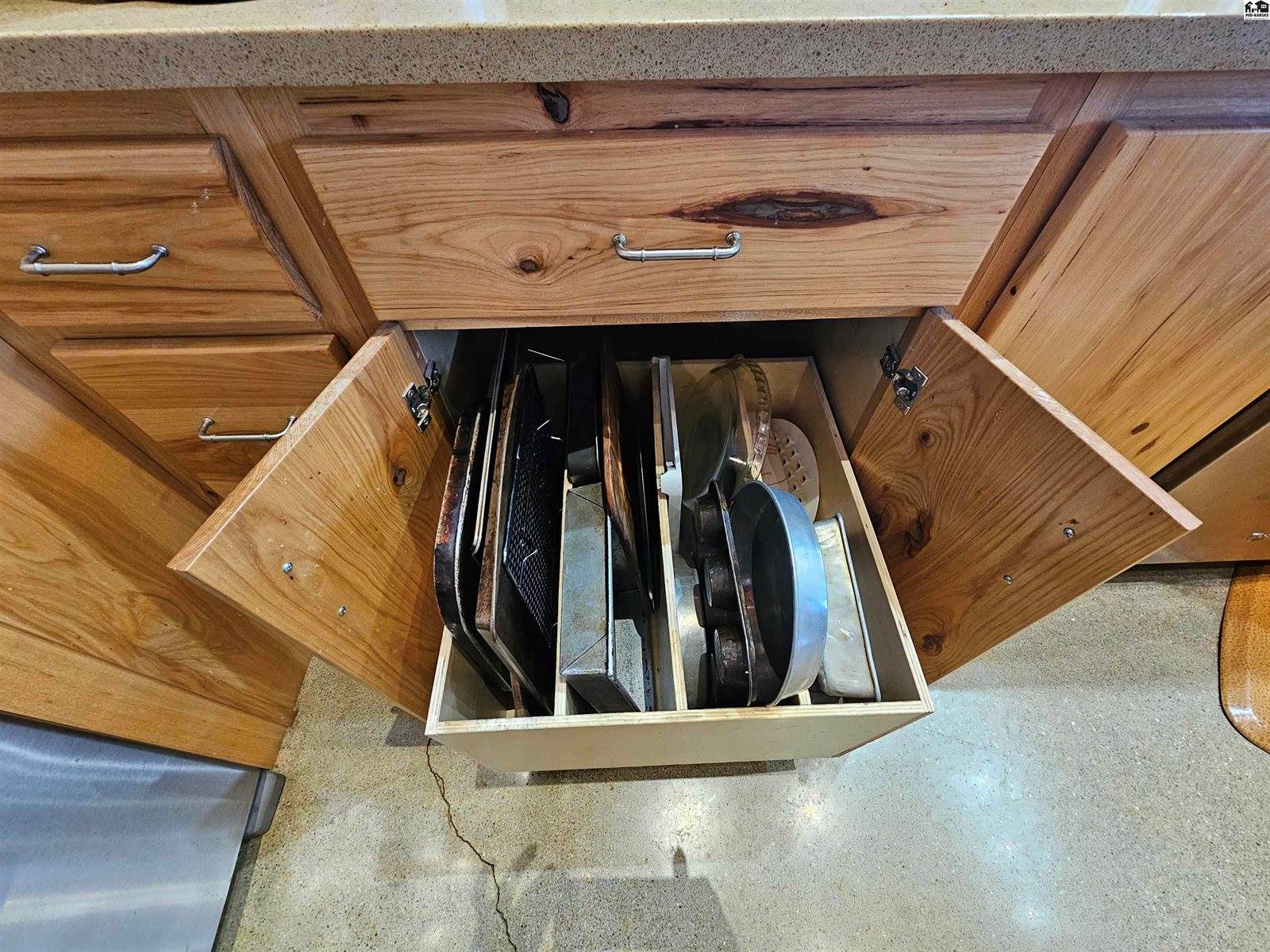 2887 Palomino Trl, Lindsborg, KS 67456