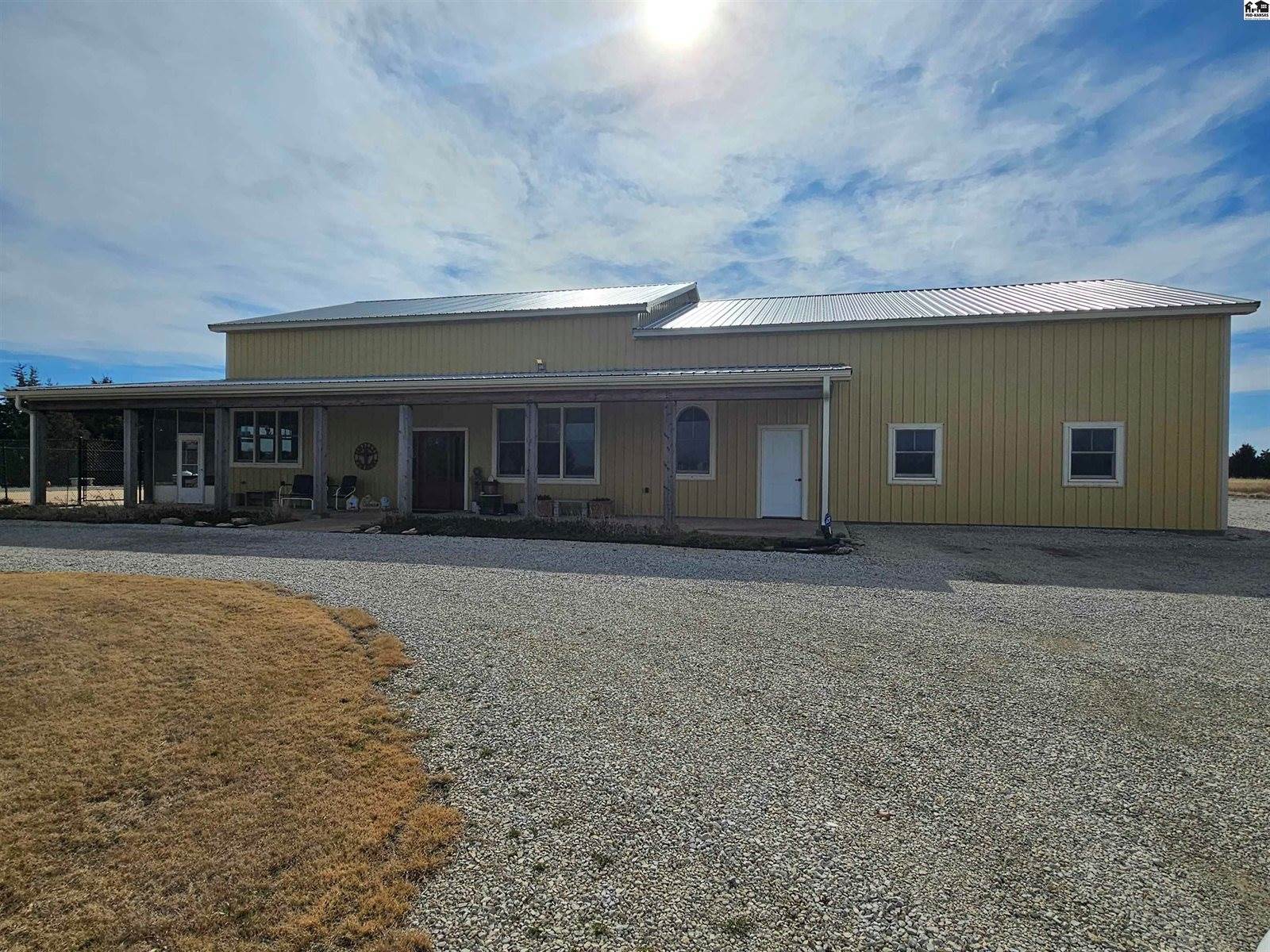 2887 Palomino Trl, Lindsborg, KS 67456