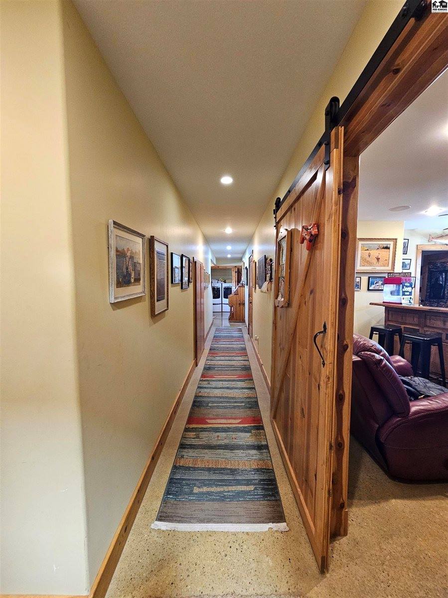 2887 Palomino Trl, Lindsborg, KS 67456