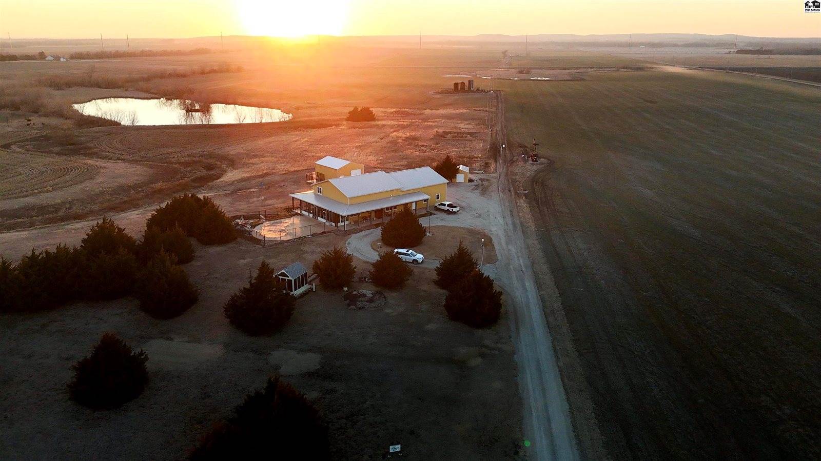 2887 Palomino Trl, Lindsborg, KS 67456