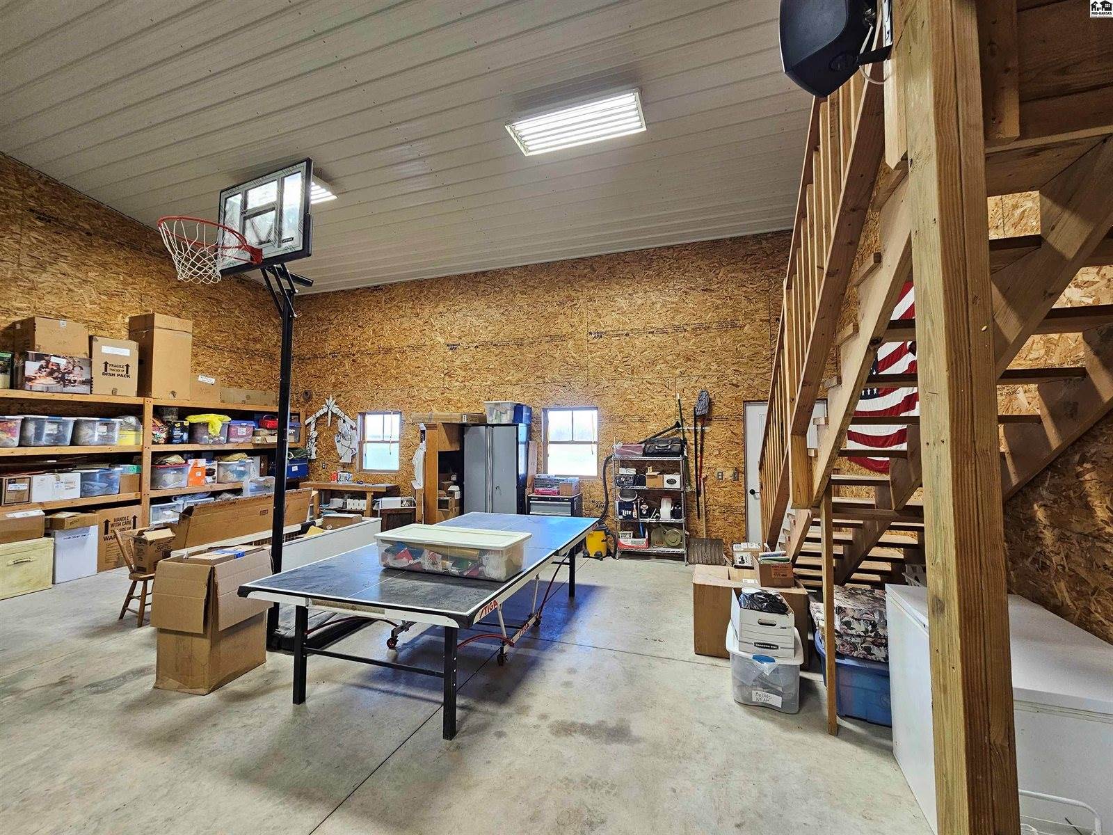 2887 Palomino Trl, Lindsborg, KS 67456