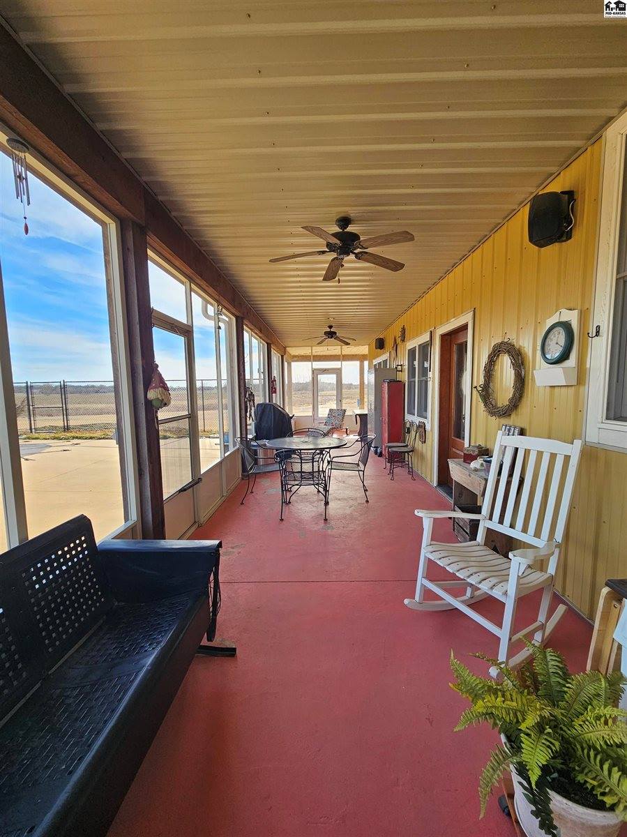2887 Palomino Trl, Lindsborg, KS 67456