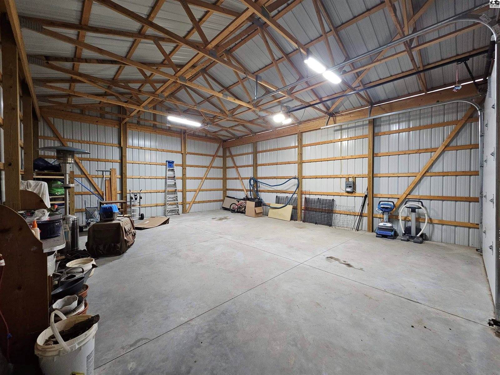 2887 Palomino Trl, Lindsborg, KS 67456