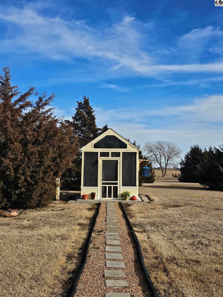 2887 Palomino Trl, Lindsborg, KS 67456