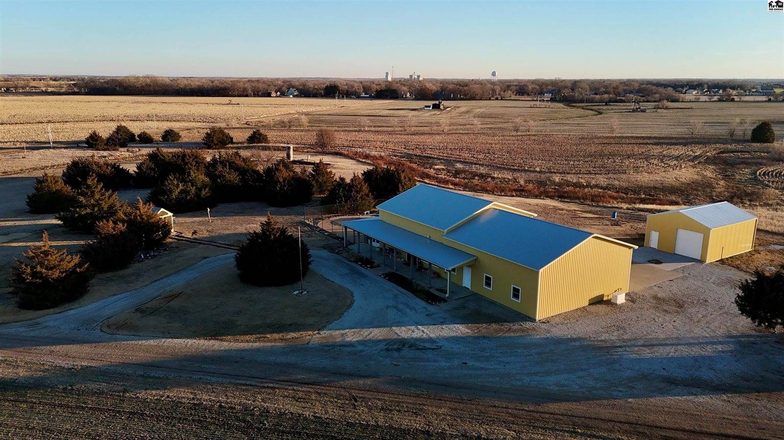 2887 Palomino Trl, Lindsborg, KS 67456