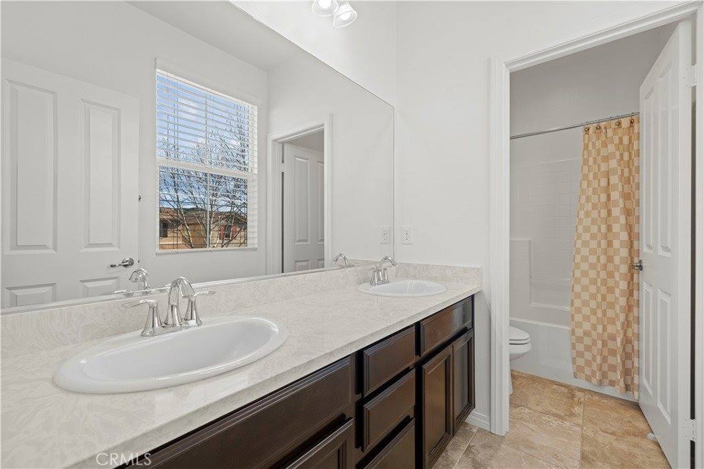 28384 Vista Del Rio, Valencia, CA 91354