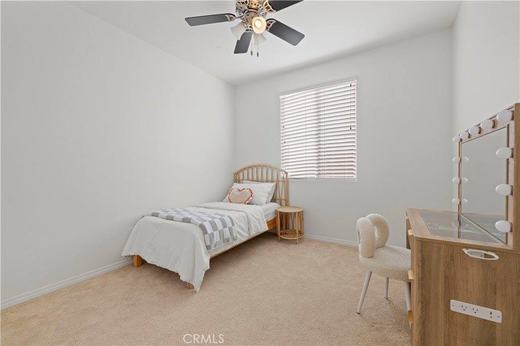 28384 Vista Del Rio, Valencia, CA 91354