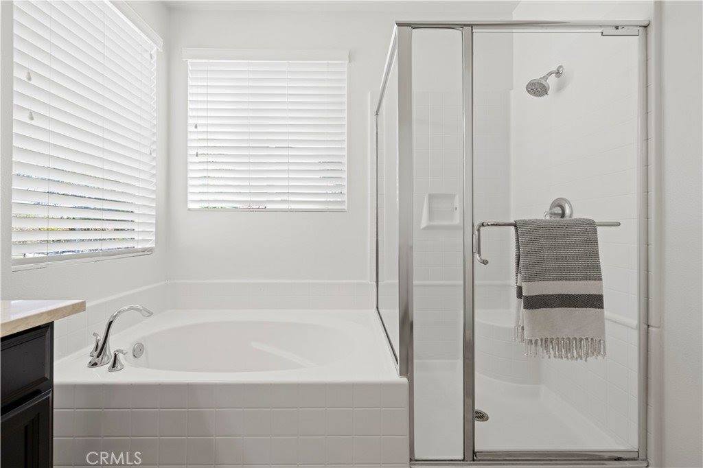 28384 Vista Del Rio, Valencia, CA 91354