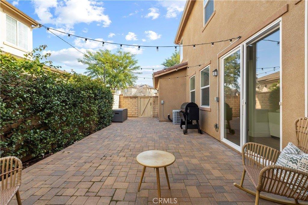 28384 Vista Del Rio, Valencia, CA 91354