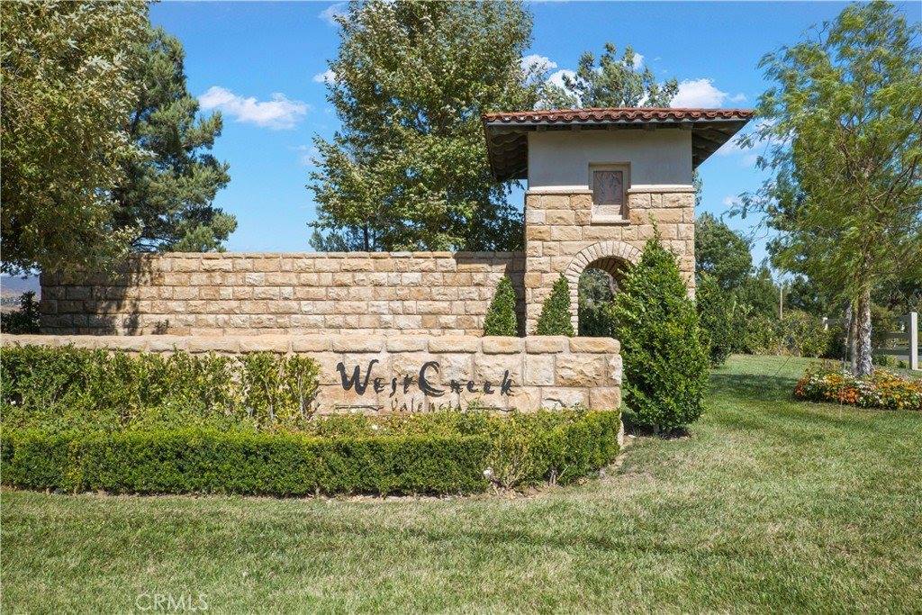 28384 Vista Del Rio, Valencia, CA 91354