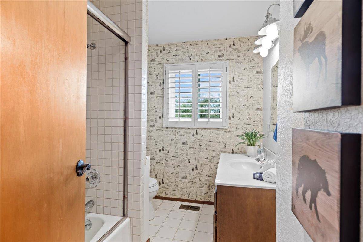 780 Boole Road, Applegate, CA 95703