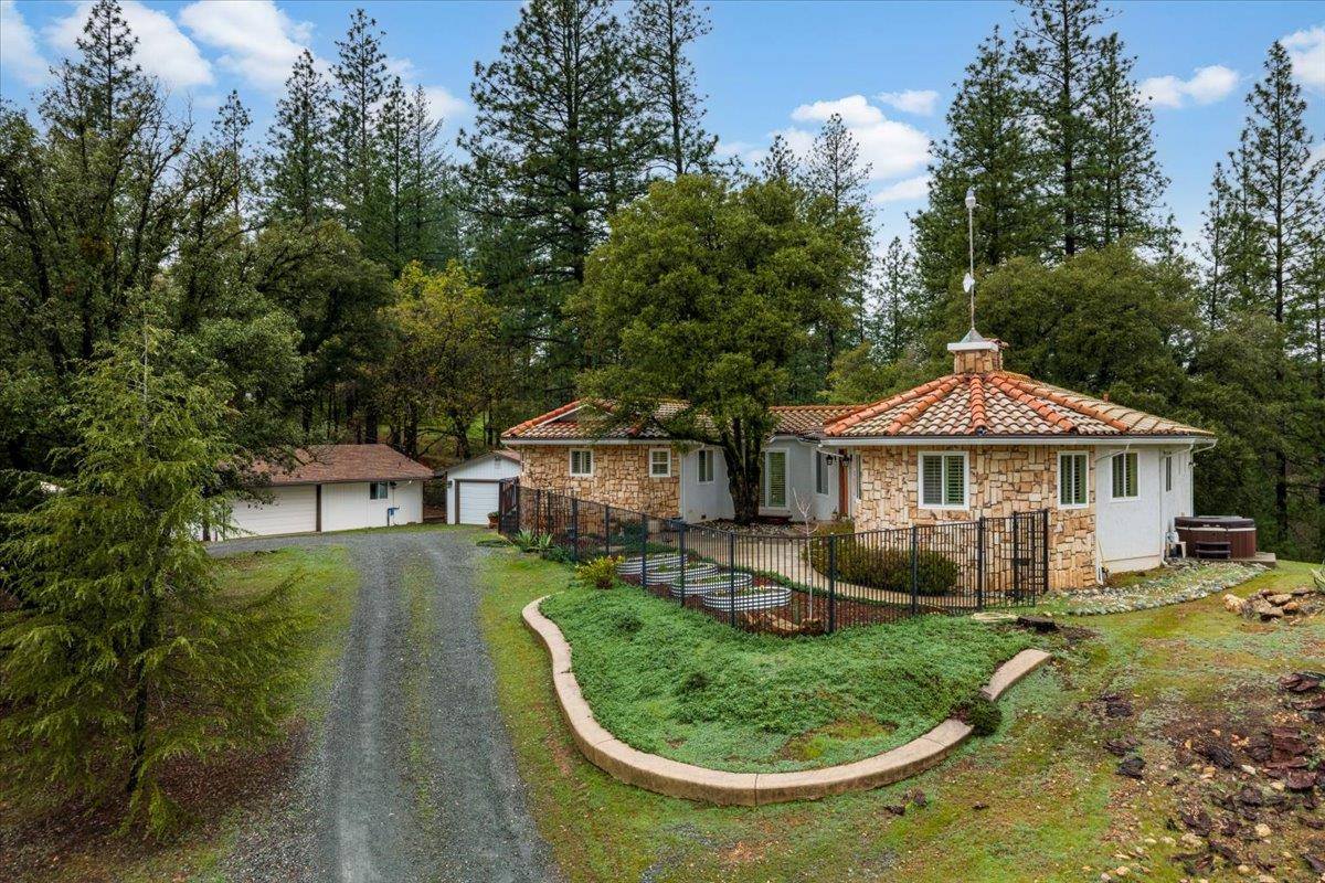 780 Boole Road, Applegate, CA 95703