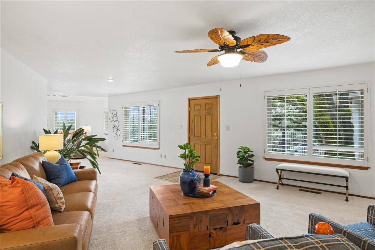 780 Boole Road, Applegate, CA 95703