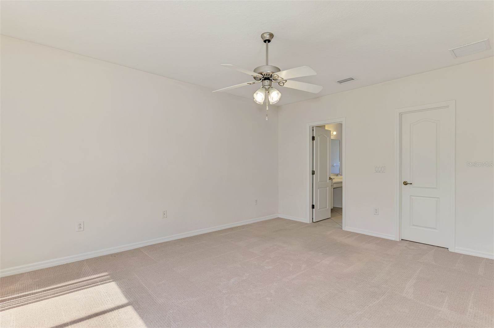 8705 Monterey Bay Loop, Bradenton, FL 34212