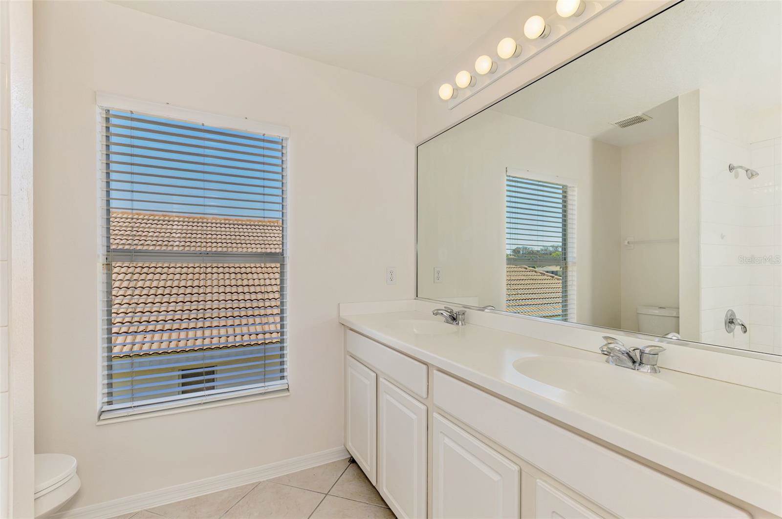 8705 Monterey Bay Loop, Bradenton, FL 34212