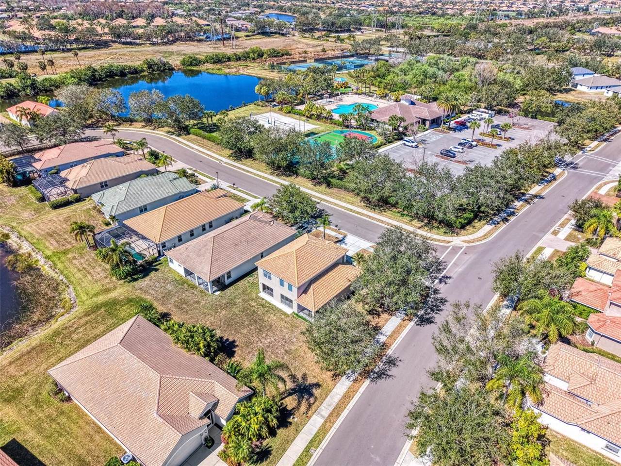 8705 Monterey Bay Loop, Bradenton, FL 34212