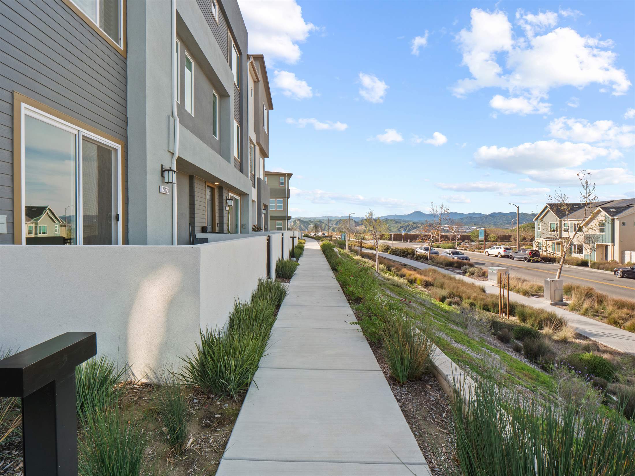 27129 Valley Oak, Valencia, CA 91381