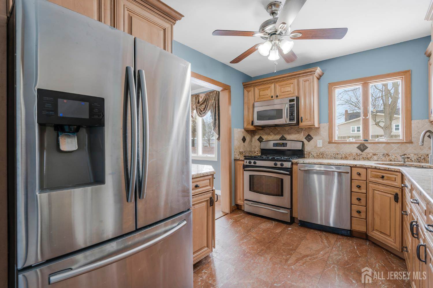 325 Colonia Boulevard, Colonia, NJ 07067