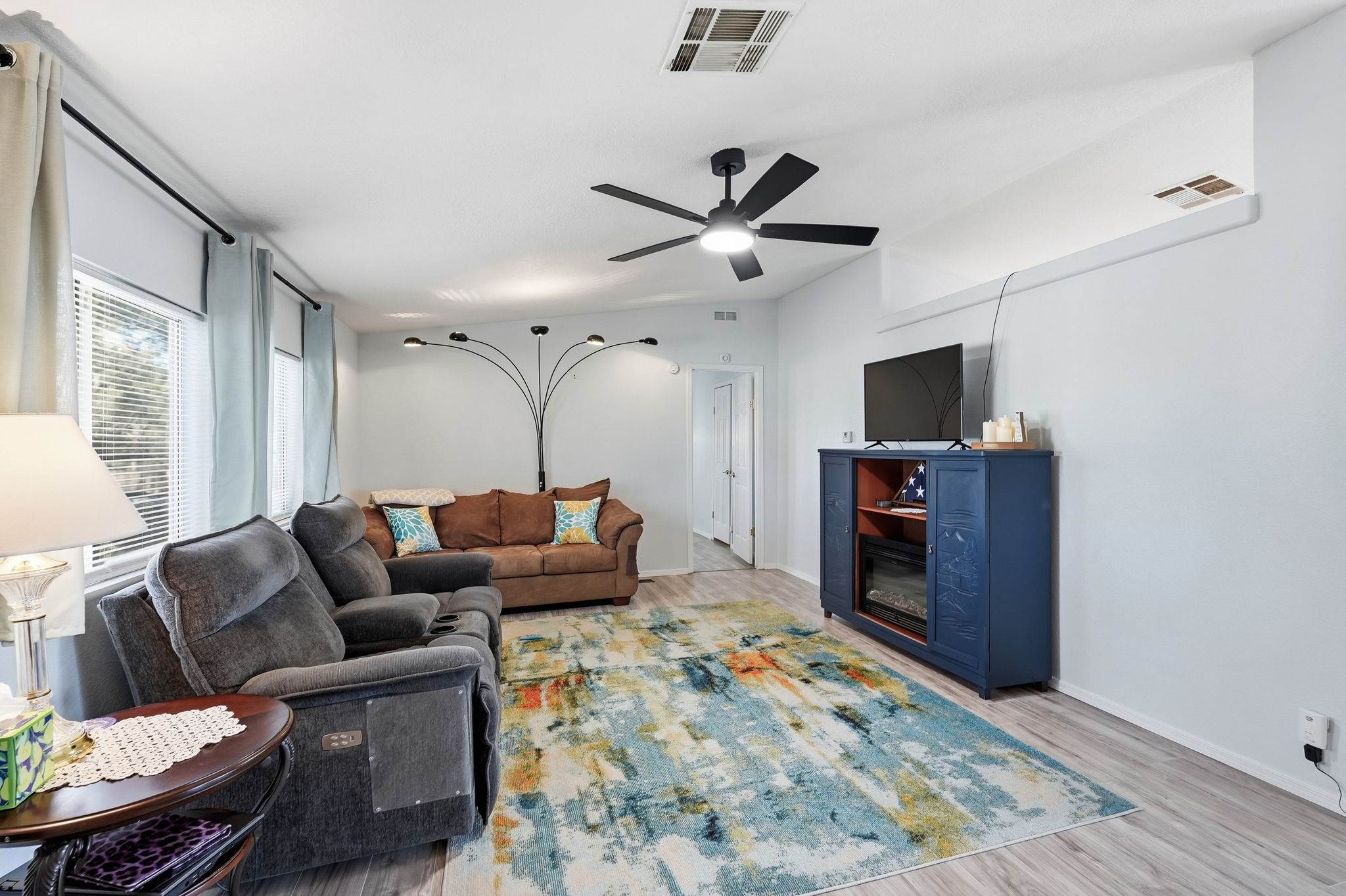 816 N Ridgeview Place, Huachuca City, AZ 85616