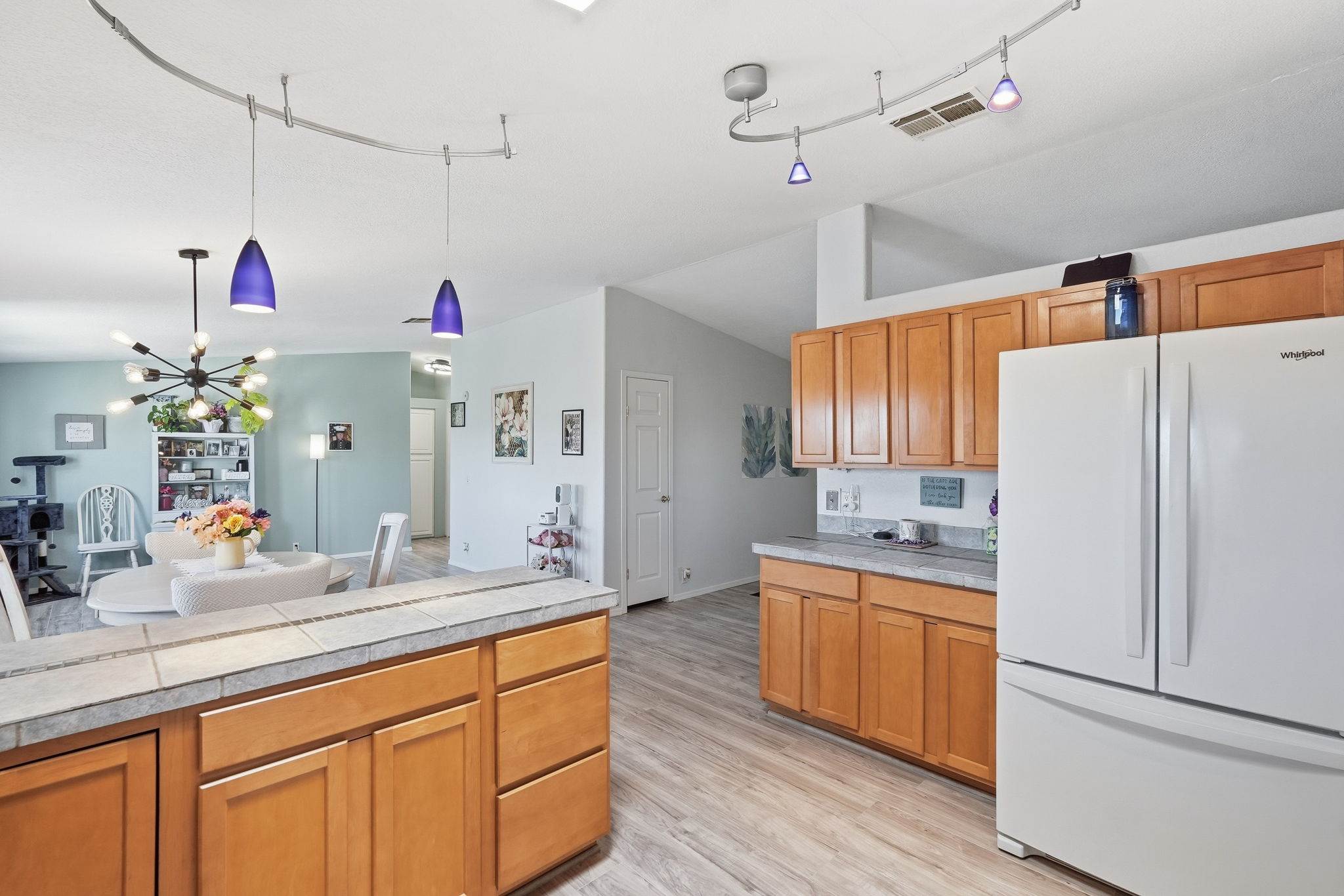 816 N Ridgeview Place, Huachuca City, AZ 85616
