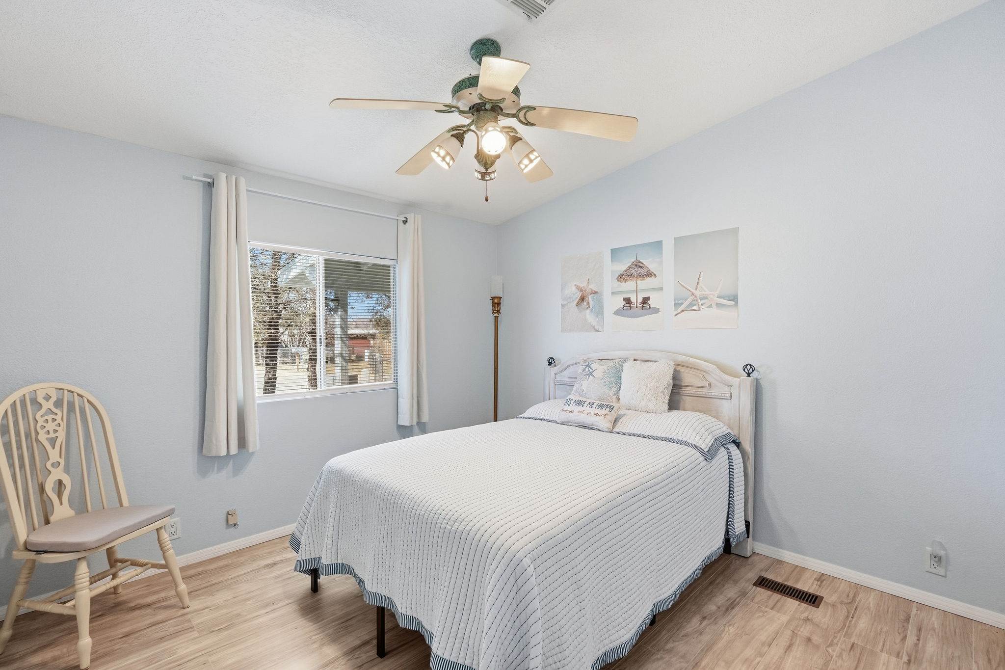 816 N Ridgeview Place, Huachuca City, AZ 85616