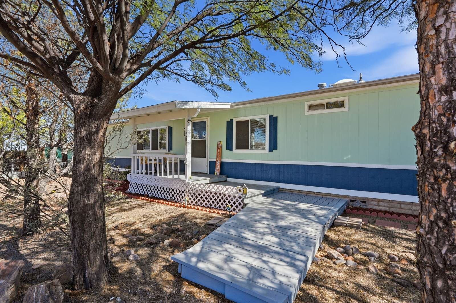 816 N Ridgeview Place, Huachuca City, AZ 85616
