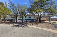 816 N Ridgeview Place, Huachuca City, AZ 85616