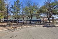 816 N Ridgeview Place, Huachuca City, AZ 85616