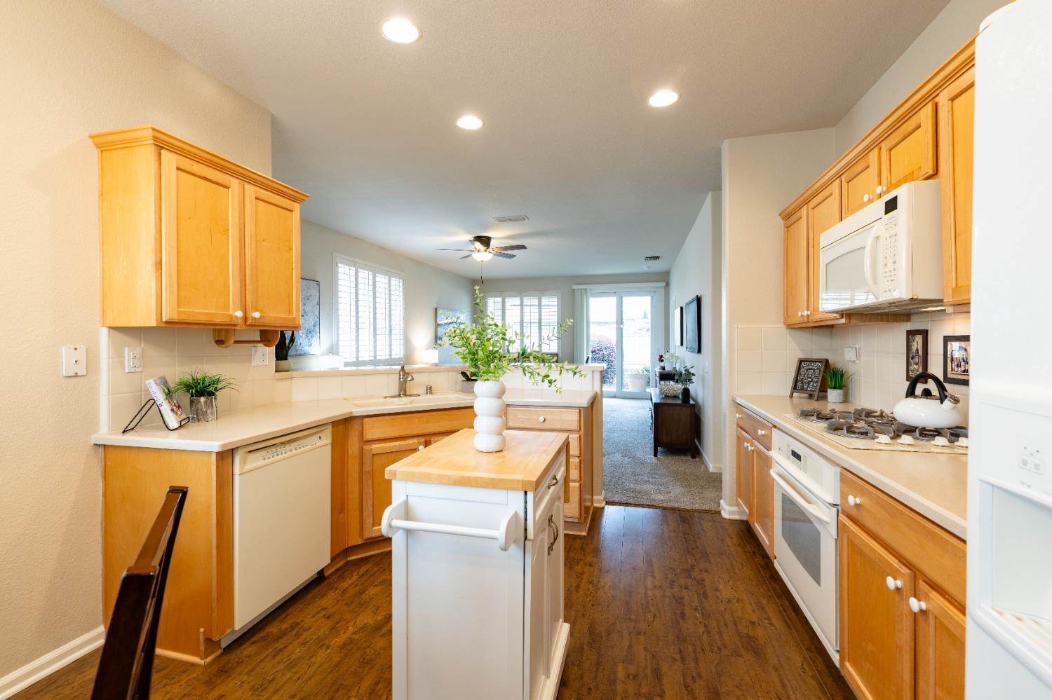 679 Wagon Wheel Lane, Lincoln, CA 95648