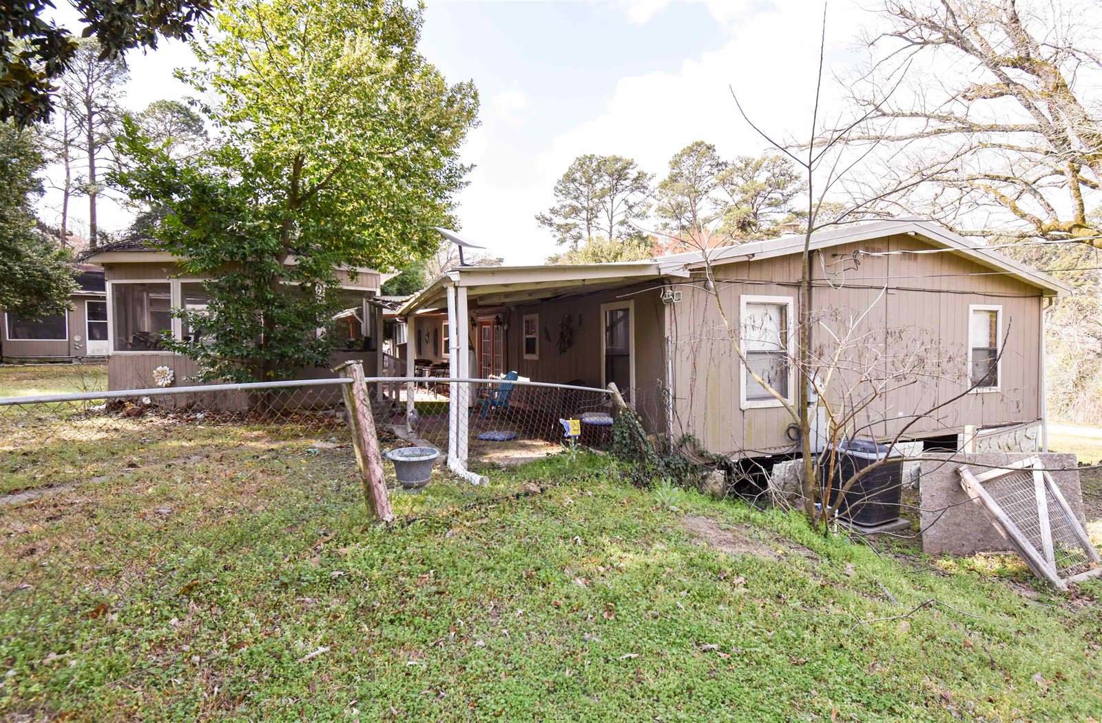 20190 Holly Hills Drive, LaRue, TX 75770