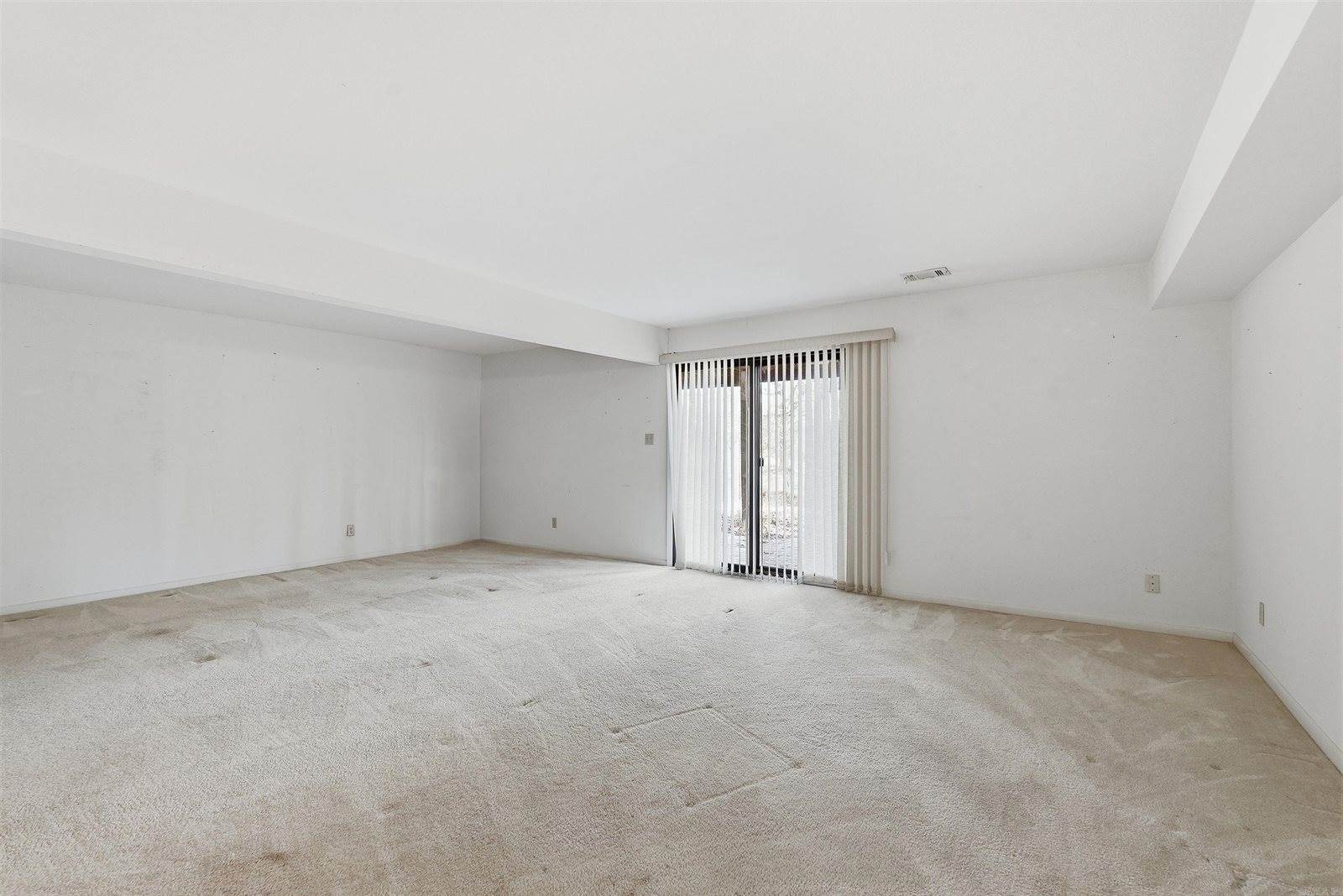 110 Fairway Ct, Hot Springs, AR 71913