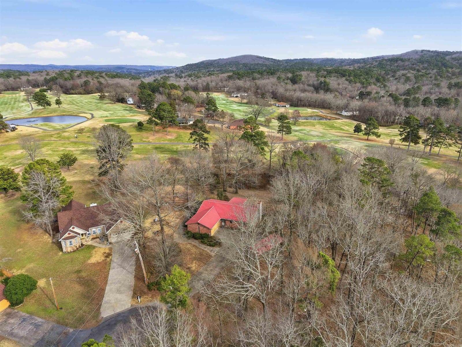 110 Fairway Ct, Hot Springs, AR 71913