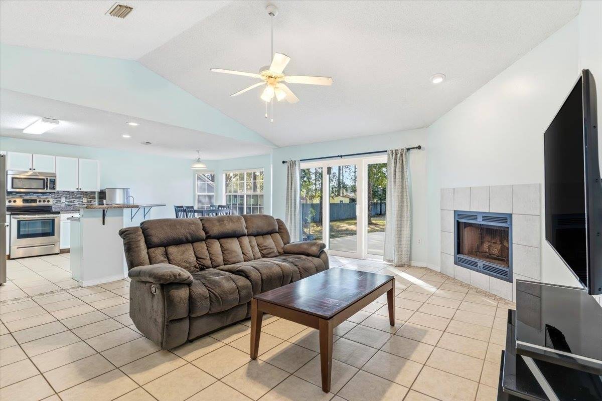 7095 Jasper St, Navarre, FL 32566