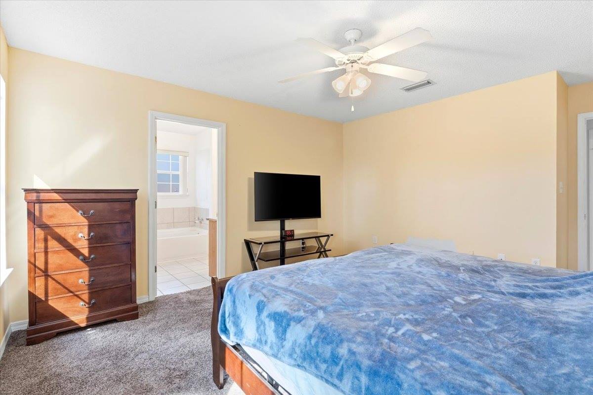 7095 Jasper St, Navarre, FL 32566